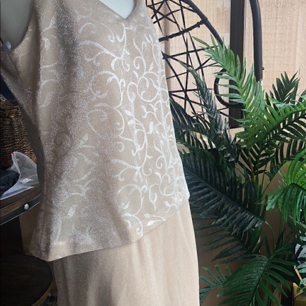 Alex Evenings Dress 52”length from shoulder bought at Dillards. Stunning gown